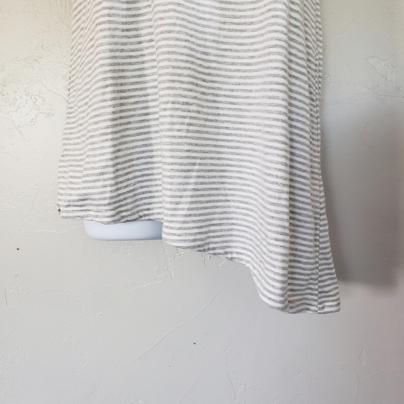 Grey White Striped Short Sleeve Tunic Top Explore - Picture 2 of 7